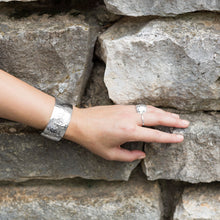 Load image into Gallery viewer, Linetta Cuff Bracelet
