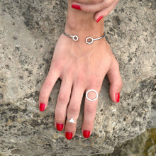 Load image into Gallery viewer, Morgana Circle Ring
