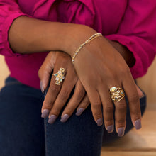 Load image into Gallery viewer, Dianthe Gold Ring
