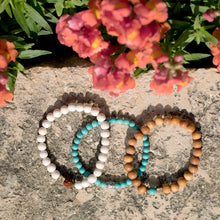 Load image into Gallery viewer, White Wood Bead Stretch Fashion Bracelet
